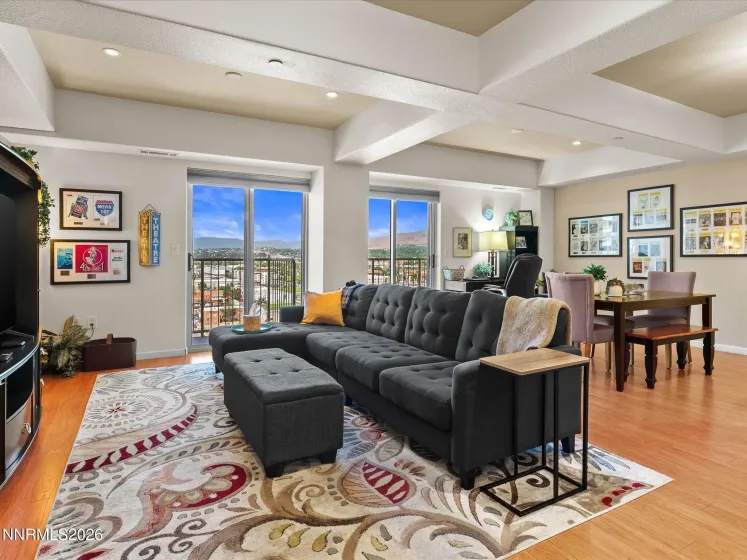200 2nd, Reno, Nevada 89501, 2 Bedrooms Bedrooms, ,3 BathroomsBathrooms,Residential,Residential,2nd,0,260008075