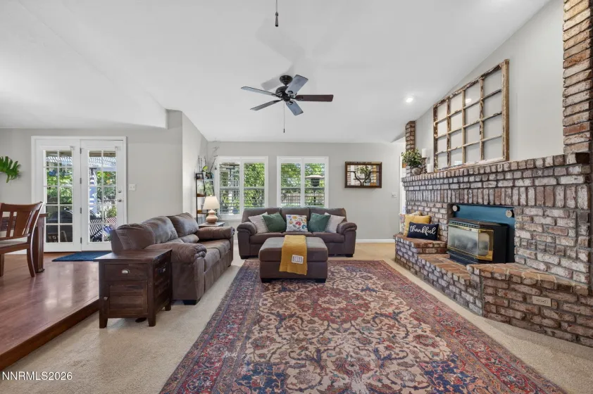 1492 Mary Jo, Gardnerville, Nevada 89460, 3 Bedrooms Bedrooms, ,2 BathroomsBathrooms,Residential,Residential,Mary Jo,0,260008076