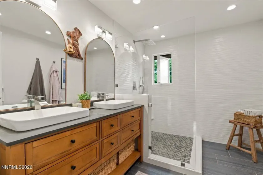 2475 Pioneer, Reno, Nevada 89509, 3 Bedrooms Bedrooms, ,3 BathroomsBathrooms,Residential,Residential,Pioneer,0,260008080
