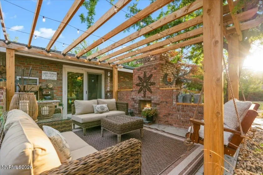 2475 Pioneer, Reno, Nevada 89509, 3 Bedrooms Bedrooms, ,3 BathroomsBathrooms,Residential,Residential,Pioneer,0,260008080