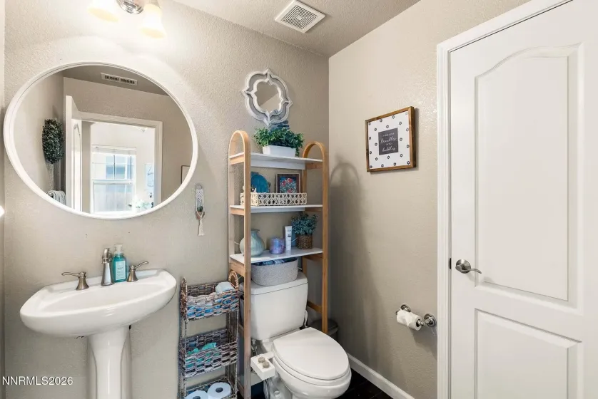 3959 White Oak, Sparks, Nevada 89436, 3 Bedrooms Bedrooms, ,3 BathroomsBathrooms,Residential,Residential,White Oak,0,260008083