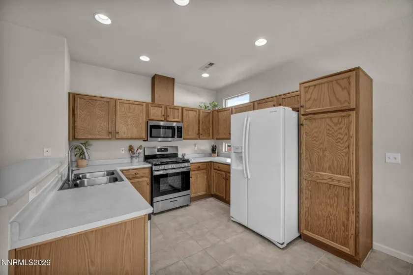 200 Crown Point, Dayton, Nevada 89403, 3 Bedrooms Bedrooms, ,2 BathroomsBathrooms,Residential,Residential,Crown Point,0,260008088