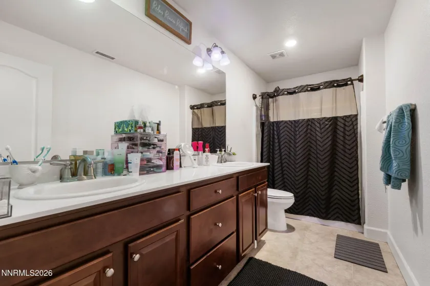 1555 Mahogany Hill, Carson City, Nevada 89701, 4 Bedrooms Bedrooms, ,2 BathroomsBathrooms,Residential,Residential,Mahogany Hill,0,260008091
