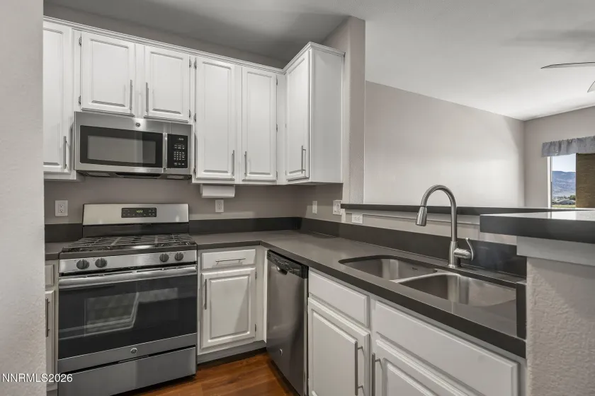 900 Meadows, Reno, Nevada 89521, 2 Bedrooms Bedrooms, ,2 BathroomsBathrooms,Residential,Residential,Meadows,0,260008095