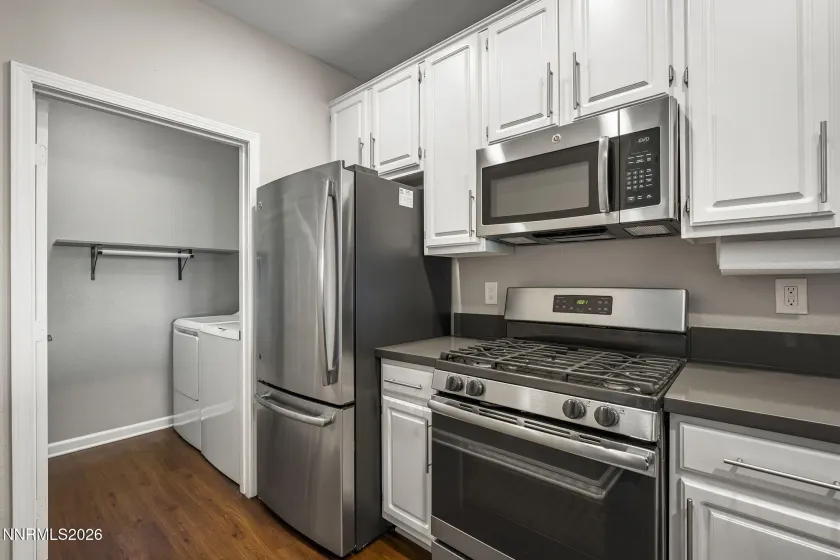 900 Meadows, Reno, Nevada 89521, 2 Bedrooms Bedrooms, ,2 BathroomsBathrooms,Residential,Residential,Meadows,0,260008095