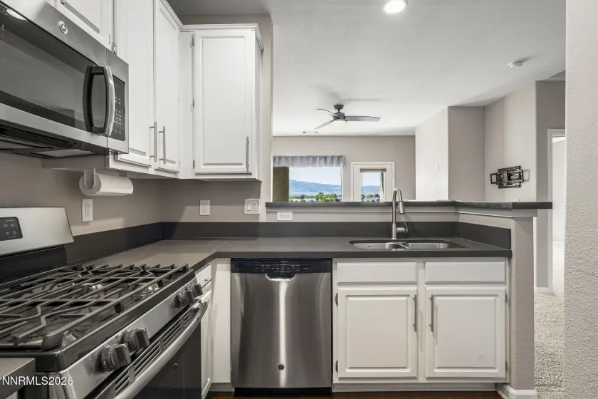 900 Meadows, Reno, Nevada 89521, 2 Bedrooms Bedrooms, ,2 BathroomsBathrooms,Residential,Residential,Meadows,0,260008095