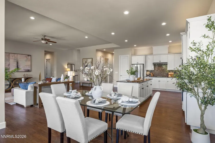 1770 Laurel Ridge, Reno, Nevada 89523, 3 Bedrooms Bedrooms, ,3 BathroomsBathrooms,Residential,Residential,Laurel Ridge,0,260008100