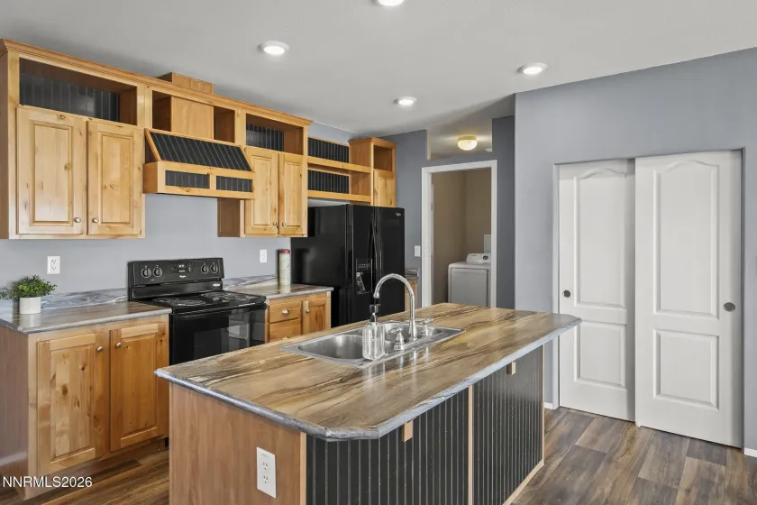 16 Sierra View, Reno, Nevada 89508, 4 Bedrooms Bedrooms, ,2 BathroomsBathrooms,Residential,Residential,Sierra View,0,260008106