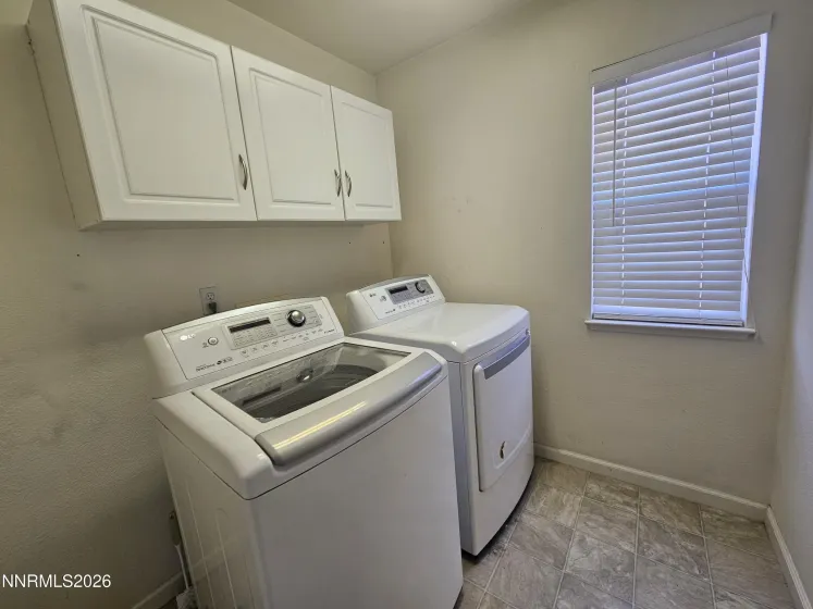 9609 Black Bear, Reno, Nevada 89506, 4 Bedrooms Bedrooms, ,3 BathroomsBathrooms,Residential,Residential,Black Bear,0,260008111