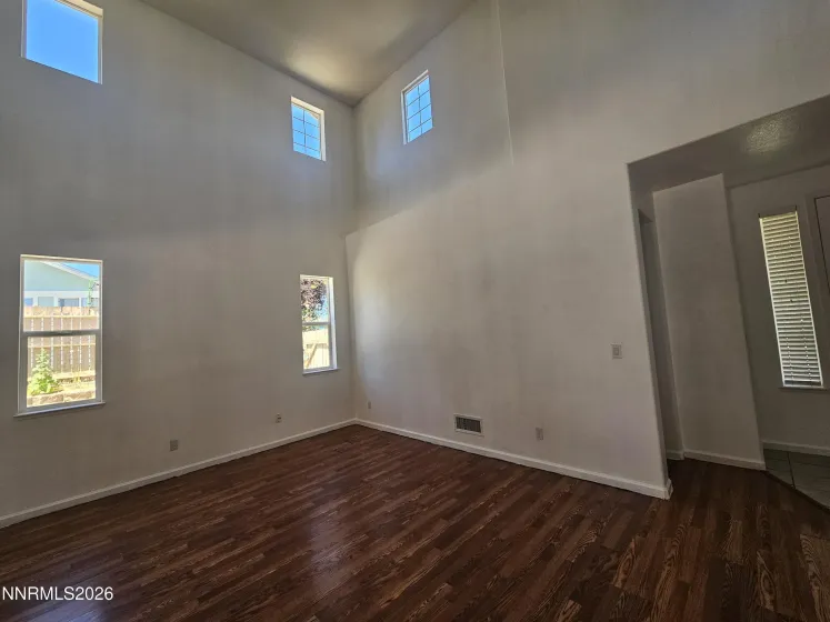 9609 Black Bear, Reno, Nevada 89506, 4 Bedrooms Bedrooms, ,3 BathroomsBathrooms,Residential,Residential,Black Bear,0,260008111