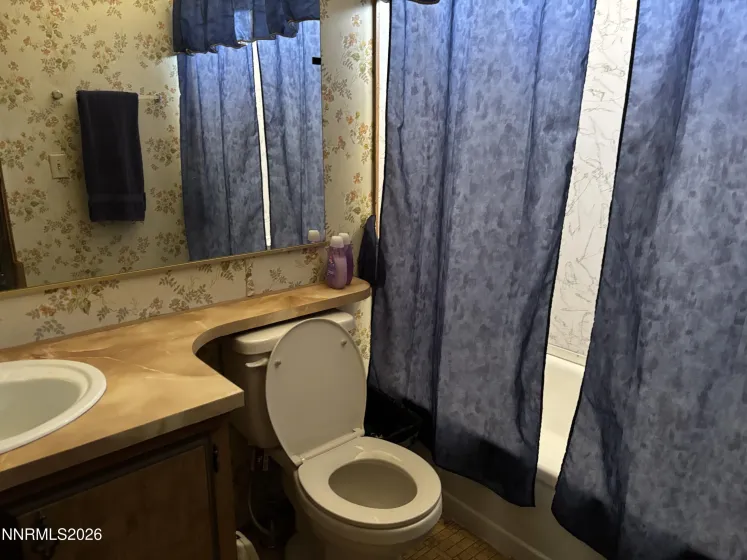 3020 Middle, Winnemucca, Nevada 89445, ,2 BathroomsBathrooms,Residential,Residential,Middle,0,260008112