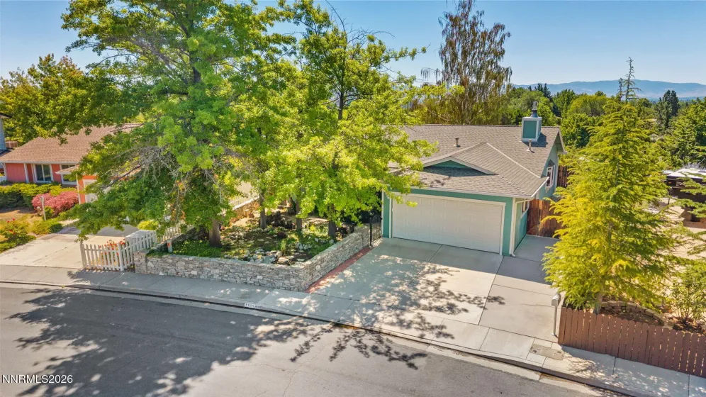 2230 King Edward, Reno, Nevada 89503, 3 Bedrooms Bedrooms, ,2 BathroomsBathrooms,Residential,Residential,King Edward,0,260008114
