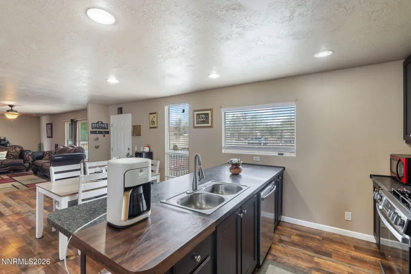 5495 Navajo, Stagecoach, Nevada 89429, 4 Bedrooms Bedrooms, ,2 BathroomsBathrooms,Residential,Residential,Navajo,0,260004330