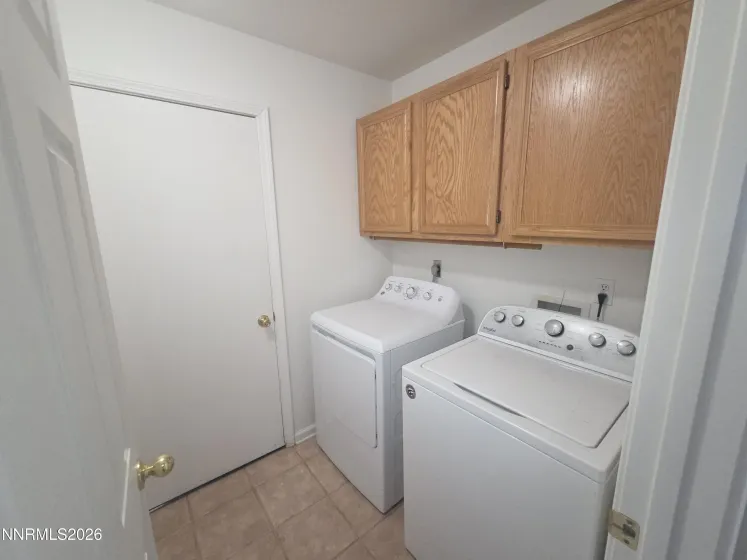 2770 Fairwood, Reno, Nevada 89502, 4 Bedrooms Bedrooms, ,2 BathroomsBathrooms,Residential,Residential,Fairwood,0,260008127