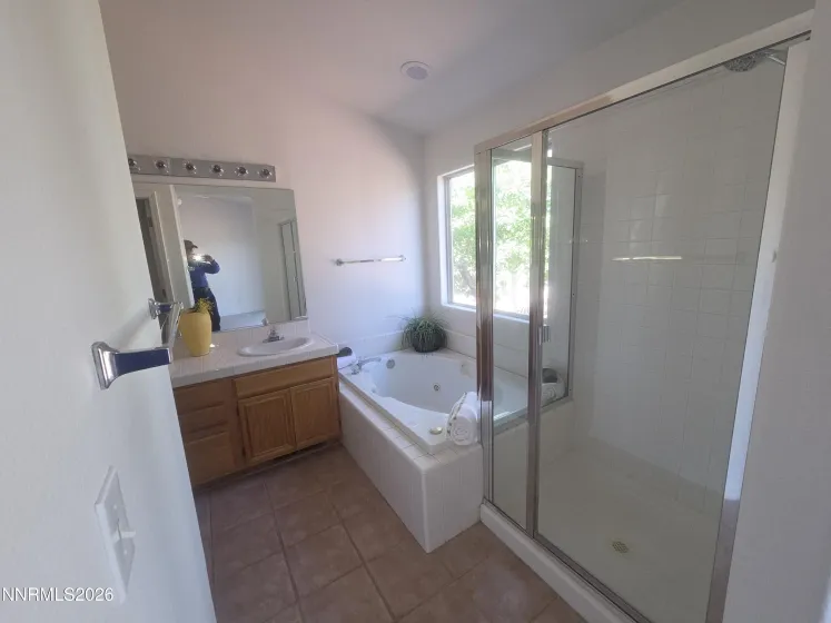 2770 Fairwood, Reno, Nevada 89502, 4 Bedrooms Bedrooms, ,2 BathroomsBathrooms,Residential,Residential,Fairwood,0,260008127