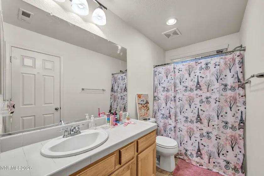 6652 Sportoletti, Sparks, Nevada 89436, 4 Bedrooms Bedrooms, ,4 BathroomsBathrooms,Residential,Residential,Sportoletti,0,260008128