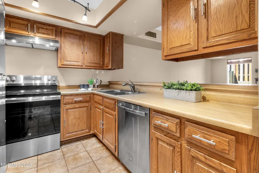 4197 Baker, Reno, Nevada 89509, 2 Bedrooms Bedrooms, ,2 BathroomsBathrooms,Residential,Residential,Baker,0,260008142