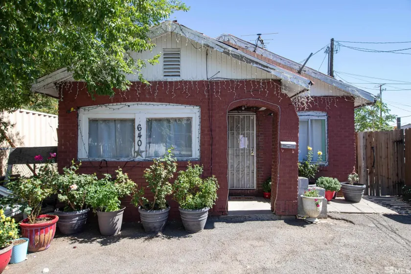 632 Quincy, Reno, Nevada 89512, 2 Bedrooms Bedrooms, ,1 BathroomBathrooms,Residential,Residential,Quincy,0,260008170