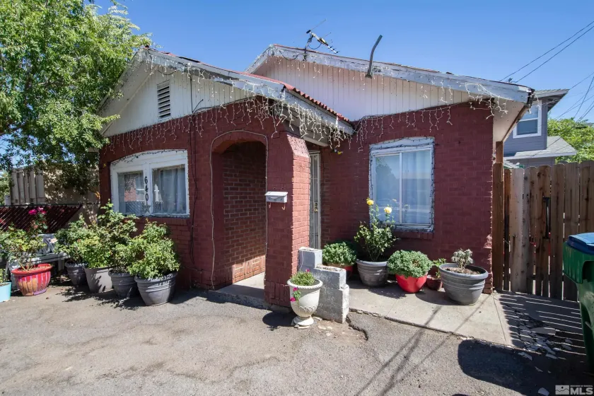 632 Quincy, Reno, Nevada 89512, 2 Bedrooms Bedrooms, ,1 BathroomBathrooms,Residential,Residential,Quincy,0,260008170