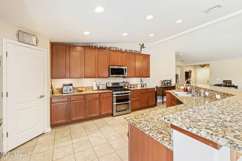 826 Welle, Dayton, Nevada 89403, 4 Bedrooms Bedrooms, ,2 BathroomsBathrooms,Residential,Residential,Welle,0,260008131