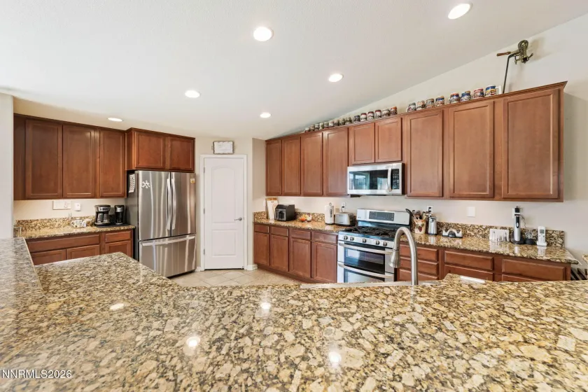 826 Welle, Dayton, Nevada 89403, 4 Bedrooms Bedrooms, ,2 BathroomsBathrooms,Residential,Residential,Welle,0,260008131