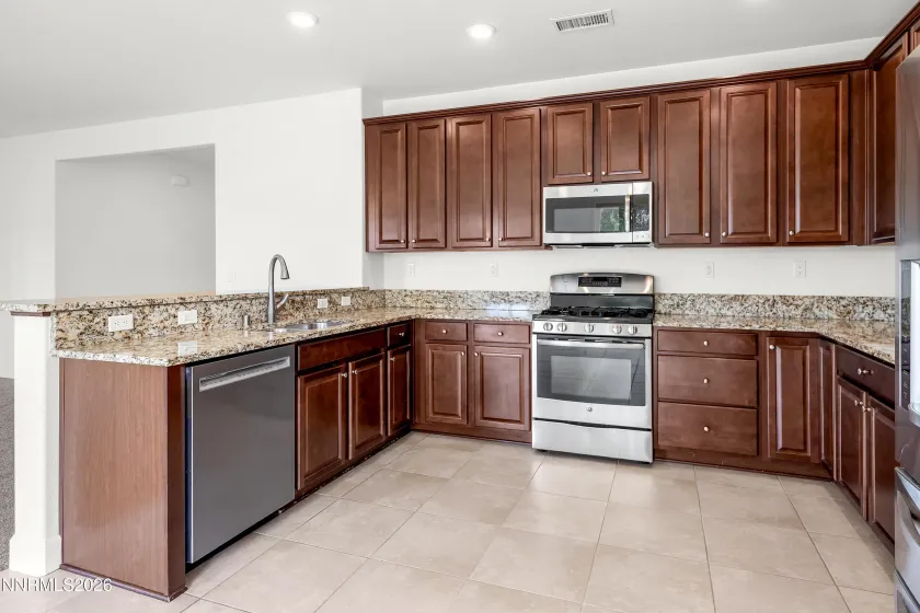 6976 Woodward, Sparks, Nevada 89436, 4 Bedrooms Bedrooms, ,2 BathroomsBathrooms,Residential,Residential,Woodward,0,260008133