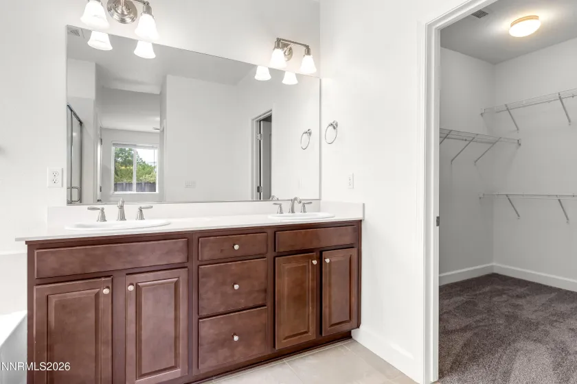 6976 Woodward, Sparks, Nevada 89436, 4 Bedrooms Bedrooms, ,2 BathroomsBathrooms,Residential,Residential,Woodward,0,260008133