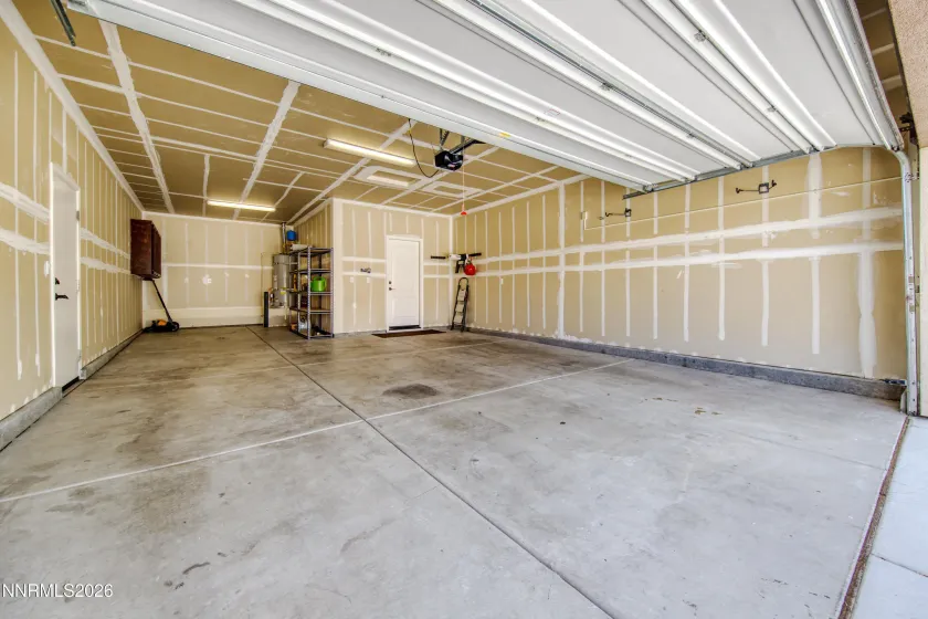 6976 Woodward, Sparks, Nevada 89436, 4 Bedrooms Bedrooms, ,2 BathroomsBathrooms,Residential,Residential,Woodward,0,260008133