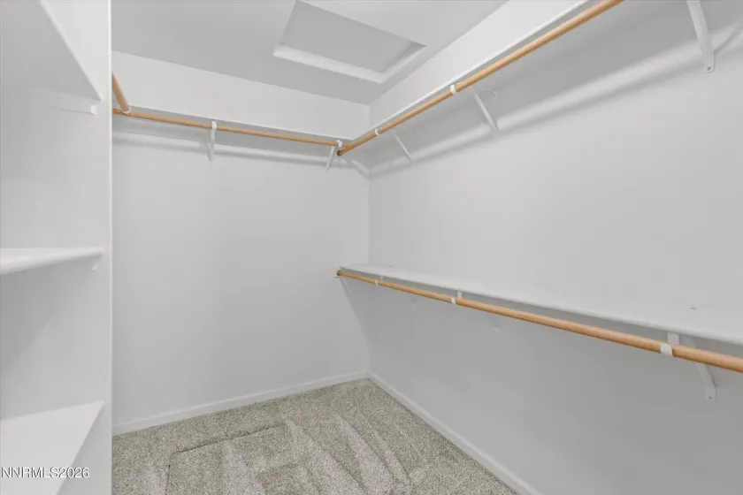 Primary Bedroom - Walk-in