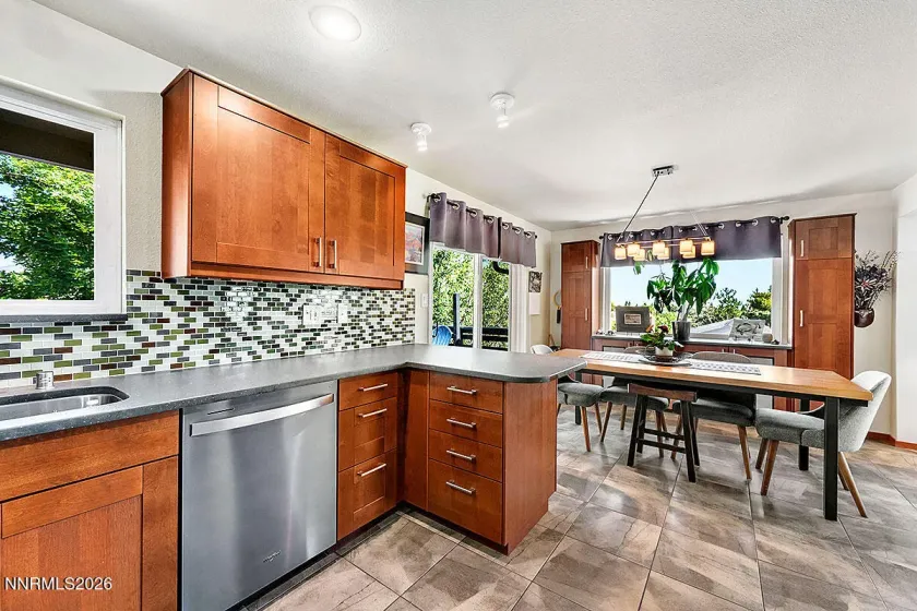 2681 Markridge, Reno, Nevada 89509, 4 Bedrooms Bedrooms, ,3 BathroomsBathrooms,Residential,Residential,Markridge,0,260008148