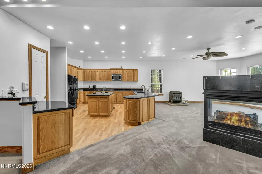 7305 Diamond Oaks Ct., Sparks, Nevada 89436, 3 Bedrooms Bedrooms, ,4 BathroomsBathrooms,Residential,Residential,Diamond Oaks Ct.,0,260008151