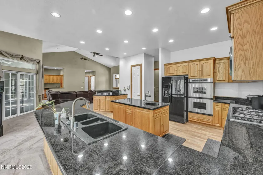 7305 Diamond Oaks Ct., Sparks, Nevada 89436, 3 Bedrooms Bedrooms, ,4 BathroomsBathrooms,Residential,Residential,Diamond Oaks Ct.,0,260008151