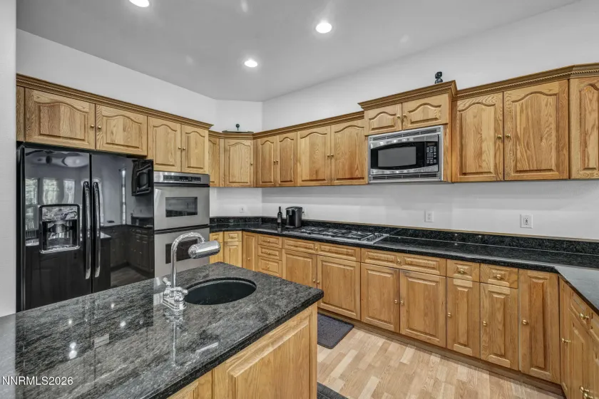 7305 Diamond Oaks Ct., Sparks, Nevada 89436, 3 Bedrooms Bedrooms, ,4 BathroomsBathrooms,Residential,Residential,Diamond Oaks Ct.,0,260008151