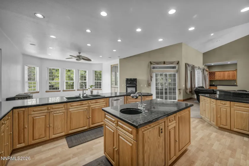 7305 Diamond Oaks Ct., Sparks, Nevada 89436, 3 Bedrooms Bedrooms, ,4 BathroomsBathrooms,Residential,Residential,Diamond Oaks Ct.,0,260008151