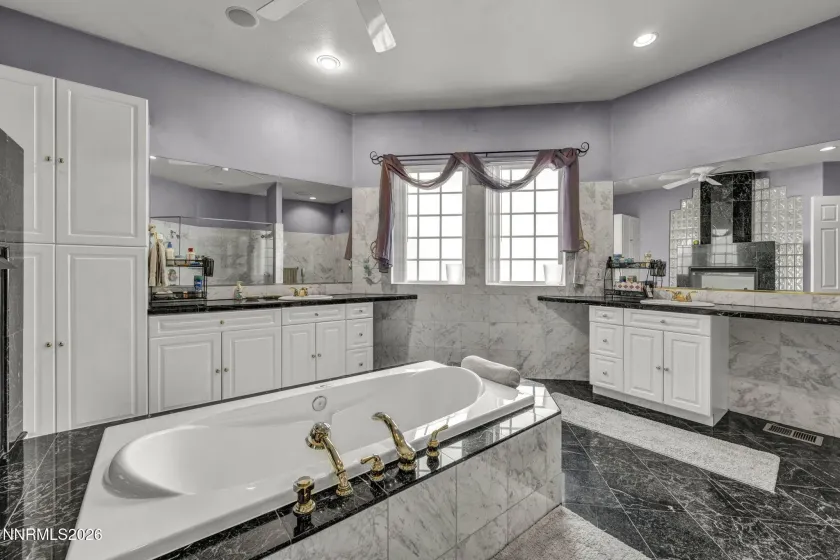 7305 Diamond Oaks Ct., Sparks, Nevada 89436, 3 Bedrooms Bedrooms, ,4 BathroomsBathrooms,Residential,Residential,Diamond Oaks Ct.,0,260008151