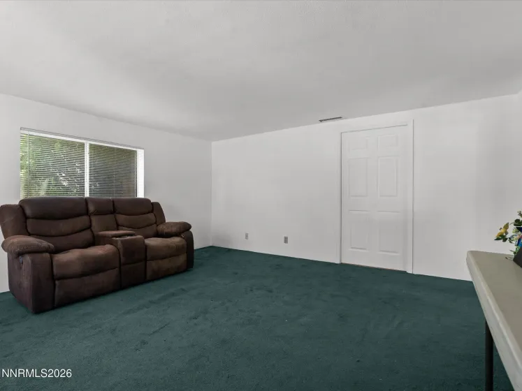 1239 Patrick, Reno, Nevada 89509, 2 Bedrooms Bedrooms, ,1 BathroomBathrooms,Residential,Residential,Patrick,0,260008155