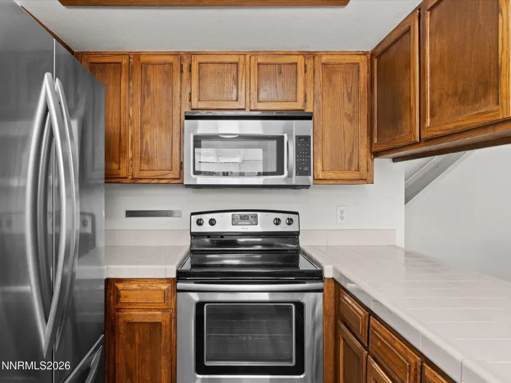 2714 Perro, Reno, Nevada 89502, 4 Bedrooms Bedrooms, ,3 BathroomsBathrooms,Residential,Residential,Perro,0,260008157