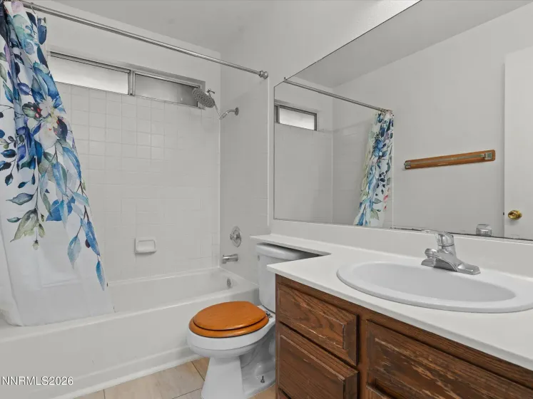 2714 Perro, Reno, Nevada 89502, 4 Bedrooms Bedrooms, ,3 BathroomsBathrooms,Residential,Residential,Perro,0,260008157