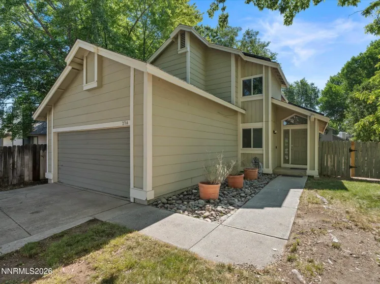 2714 Perro, Reno, Nevada 89502, 4 Bedrooms Bedrooms, ,3 BathroomsBathrooms,Residential,Residential,Perro,0,260008157