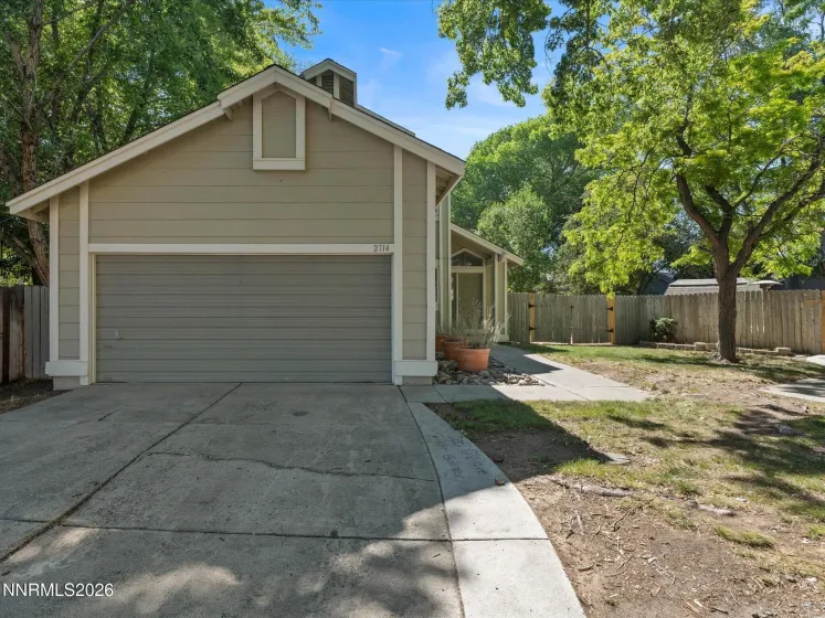 2714 Perro, Reno, Nevada 89502, 4 Bedrooms Bedrooms, ,3 BathroomsBathrooms,Residential,Residential,Perro,0,260008157