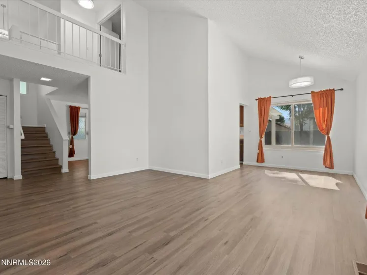 2714 Perro, Reno, Nevada 89502, 4 Bedrooms Bedrooms, ,3 BathroomsBathrooms,Residential,Residential,Perro,0,260008157
