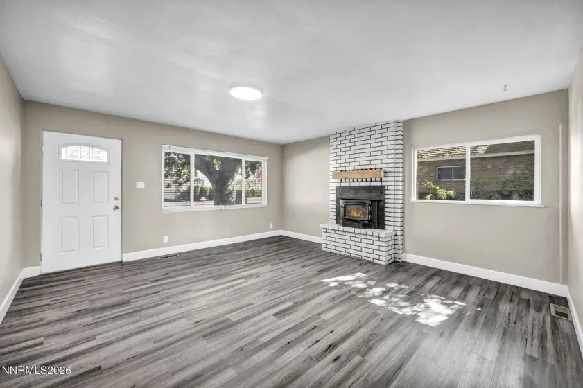 947 I, Sparks, Nevada 89431, 7 Bedrooms Bedrooms, ,3 BathroomsBathrooms,Residential Income,Residential,I,0,260008160