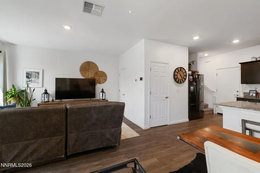 451 Autumn Breeze, Reno, Nevada 89511, 3 Bedrooms Bedrooms, ,3 BathroomsBathrooms,Residential,Residential,Autumn Breeze,0,260008162
