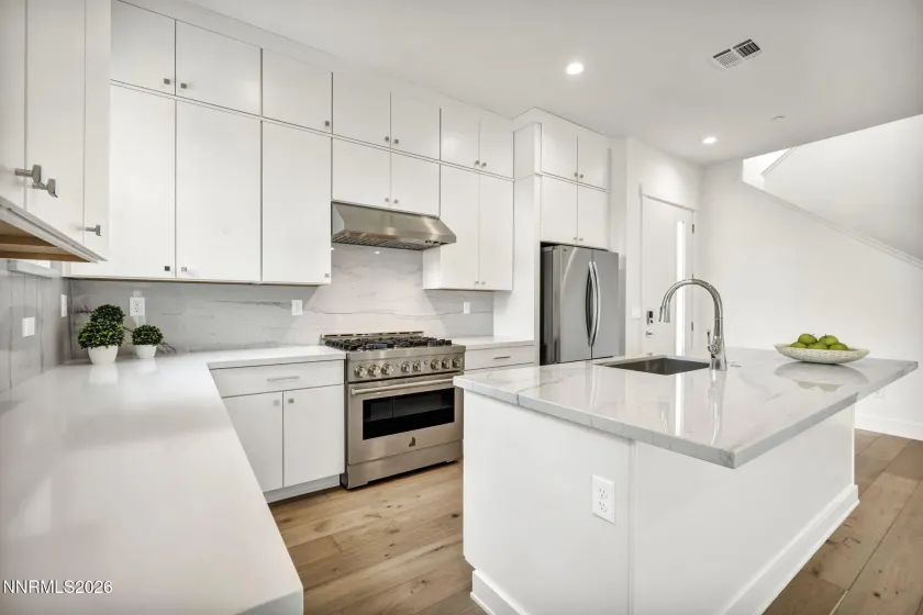 6008 Kelly Heights, Reno, Nevada 89519, 3 Bedrooms Bedrooms, ,3 BathroomsBathrooms,Residential,Residential,Kelly Heights,0,260008166