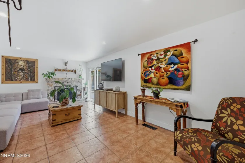 810 Autumn Hills, Reno, Nevada 89511, 3 Bedrooms Bedrooms, ,3 BathroomsBathrooms,Residential,Residential,Autumn Hills,0,260008169