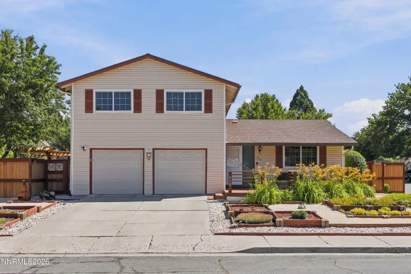 810 Autumn Hills, Reno, Nevada 89511, 3 Bedrooms Bedrooms, ,3 BathroomsBathrooms,Residential,Residential,Autumn Hills,0,260008169