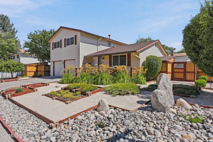 810 Autumn Hills, Reno, Nevada 89511, 3 Bedrooms Bedrooms, ,3 BathroomsBathrooms,Residential,Residential,Autumn Hills,0,260008169