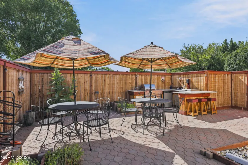 810 Autumn Hills, Reno, Nevada 89511, 3 Bedrooms Bedrooms, ,3 BathroomsBathrooms,Residential,Residential,Autumn Hills,0,260008169