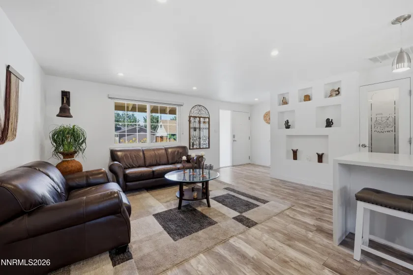 810 Autumn Hills, Reno, Nevada 89511, 3 Bedrooms Bedrooms, ,3 BathroomsBathrooms,Residential,Residential,Autumn Hills,0,260008169