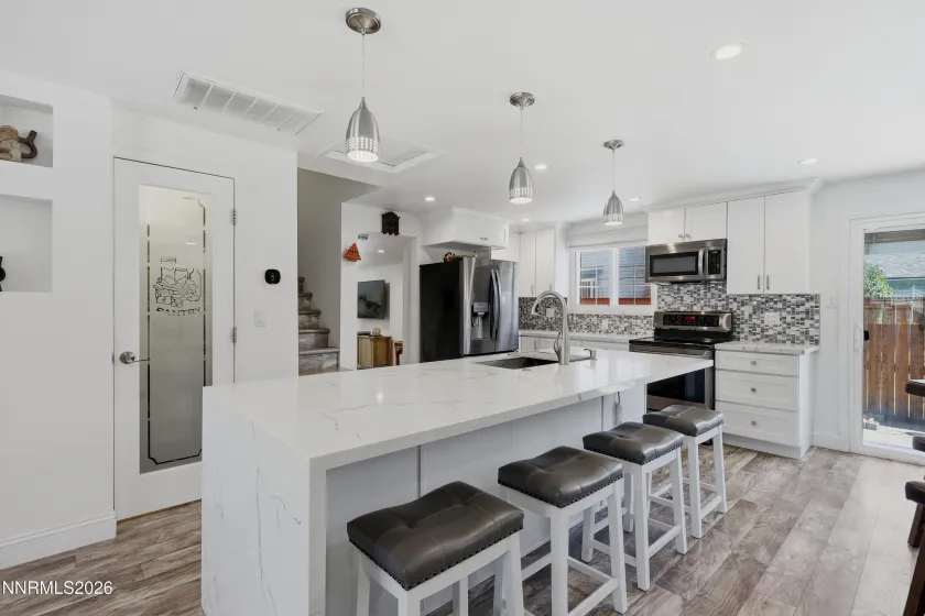 810 Autumn Hills, Reno, Nevada 89511, 3 Bedrooms Bedrooms, ,3 BathroomsBathrooms,Residential,Residential,Autumn Hills,0,260008169